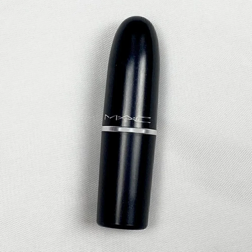 MAC Cosmetics Cremesheen Lipstick Sweet Sakura 233‎